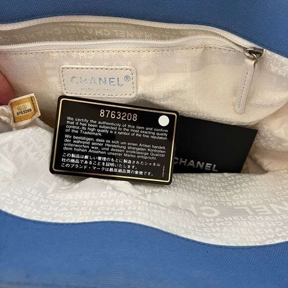 AUTH CHANEL TOTE BAG - Picture 4 of 16